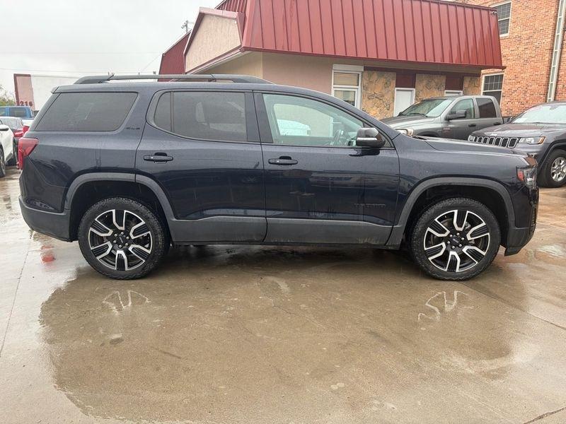 GMC Acadia AWD 4dr SLE 2021