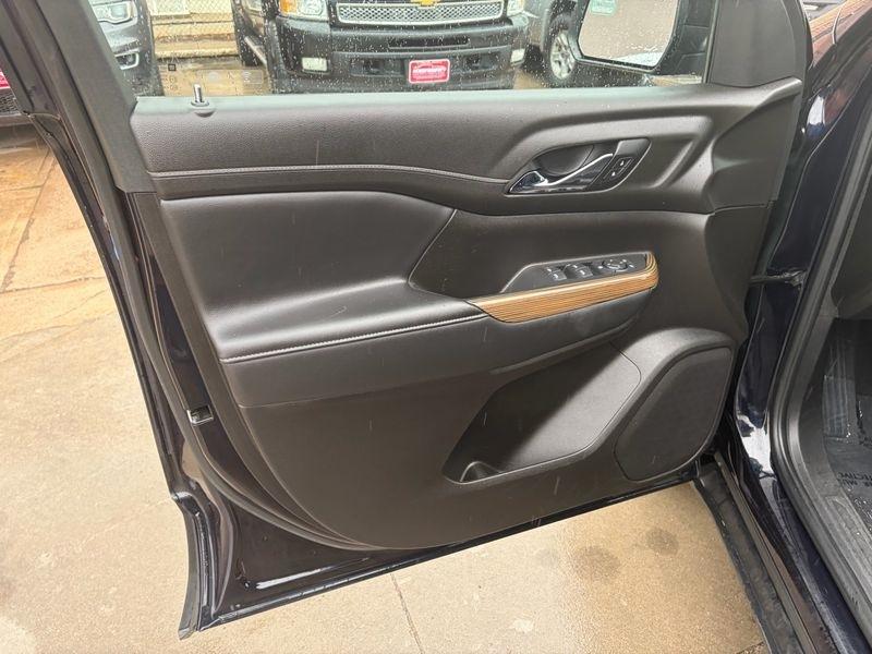 GMC Acadia AWD 4dr SLE 2021