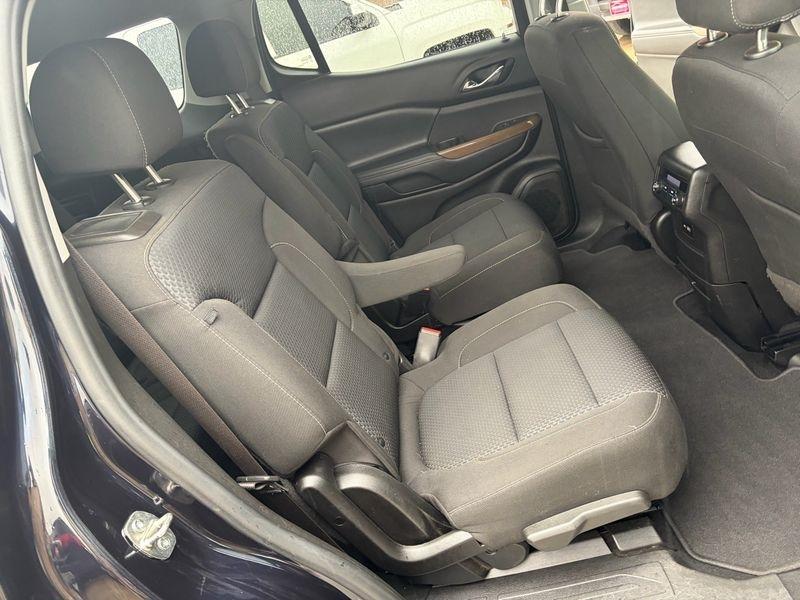 GMC Acadia AWD 4dr SLE 2021