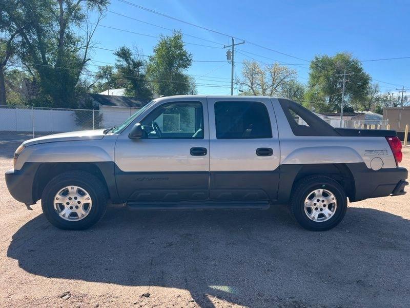 Chevrolet Avalanche 1500 5dr Crew Cab 130" WB 4WD Z71 2005