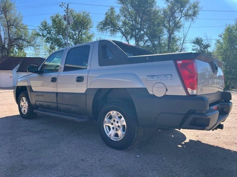 Chevrolet Avalanche 1500 5dr Crew Cab 130" WB 4WD Z71 2005