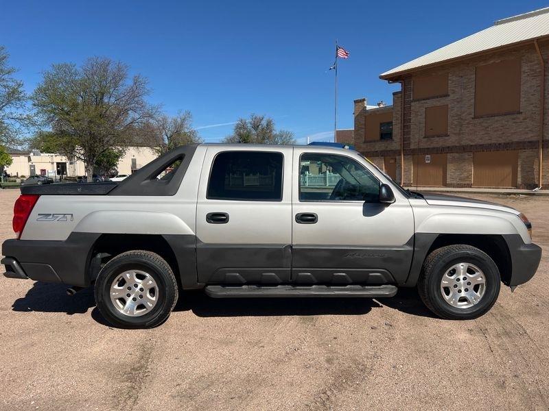 Chevrolet Avalanche 1500 5dr Crew Cab 130" WB 4WD Z71 2005