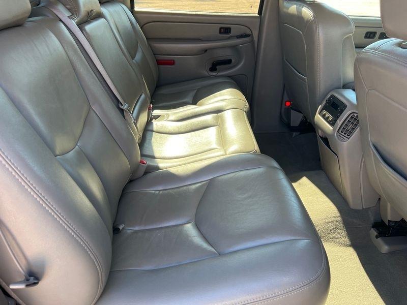 Chevrolet Avalanche 1500 5dr Crew Cab 130" WB 4WD Z71 2005