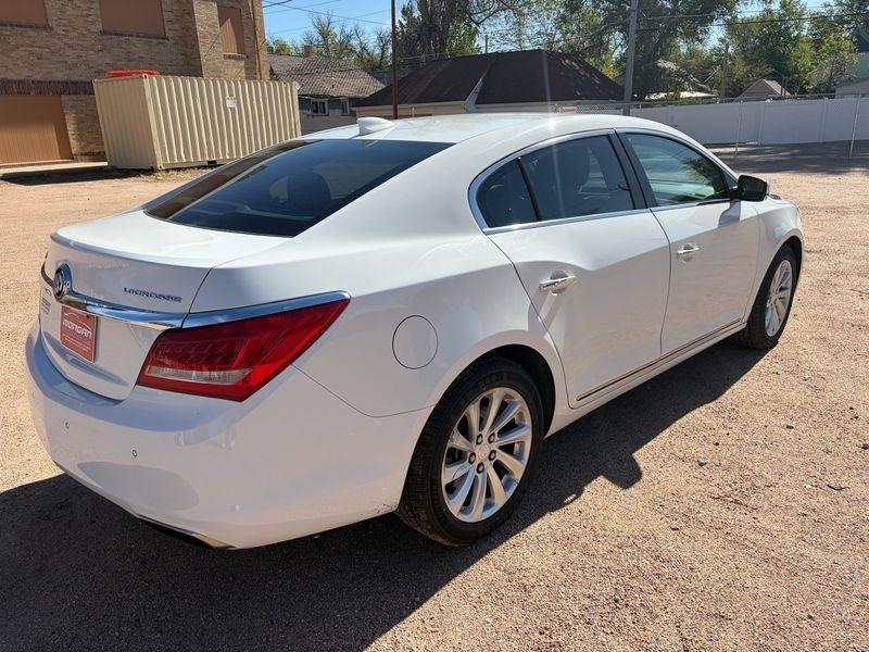 Buick LaCrosse 4dr Sdn Leather FWD 2016