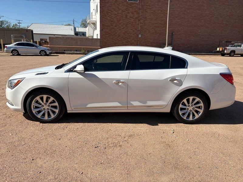 Buick LaCrosse 4dr Sdn Leather FWD 2016
