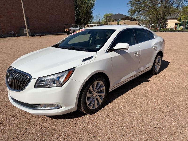 Buick LaCrosse 4dr Sdn Leather FWD 2016
