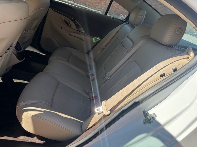 Buick LaCrosse 4dr Sdn Leather FWD 2016