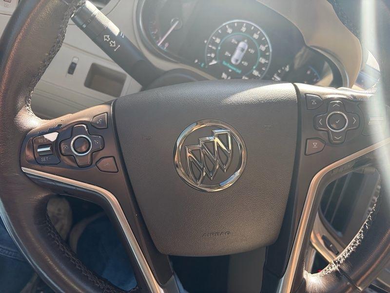 Buick LaCrosse 4dr Sdn Leather FWD 2016