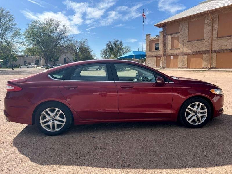 Ford Fusion 4dr Sdn SE FWD 2015