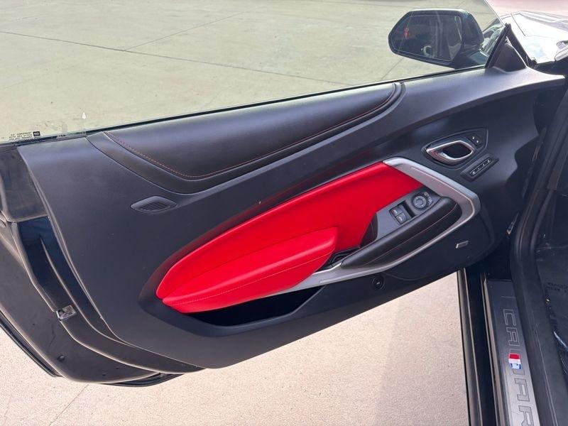 Chevrolet Camaro 2dr Cpe 2SS 2016