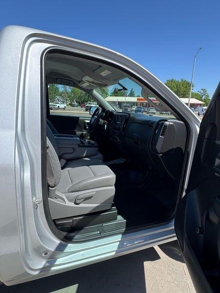 Chevrolet Silverado 1500 2WD Reg Cab 133.0" Work Truck 2015