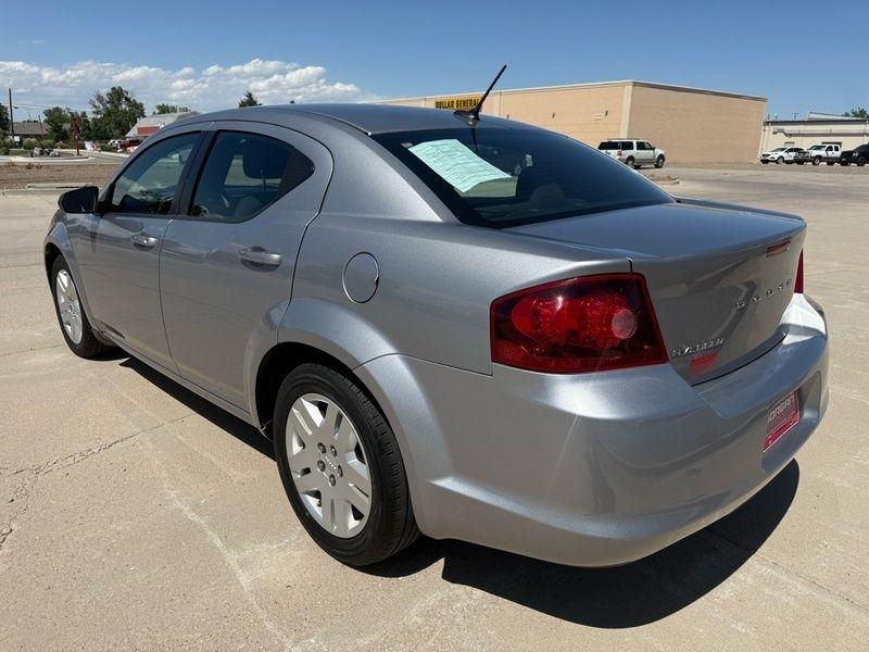 Dodge Avenger 4dr Sdn SE 2013