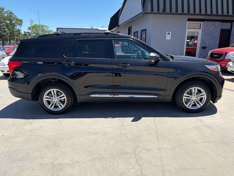 Ford Explorer XLT 4WD 2021