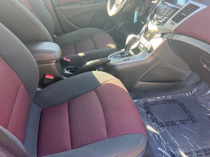 Chevrolet Cruze 4dr Sdn LT w/1LT 2012