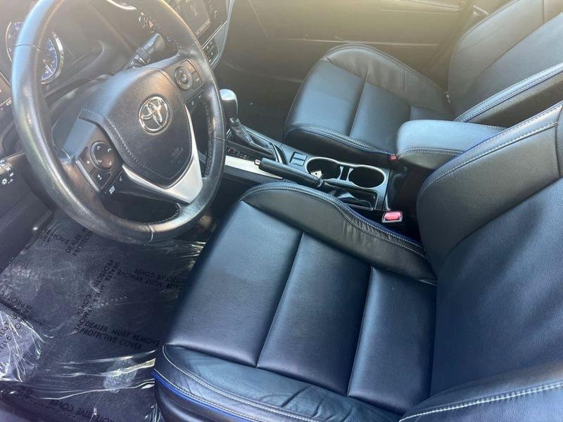 Toyota Corolla XLE CVT (Natl) 2019