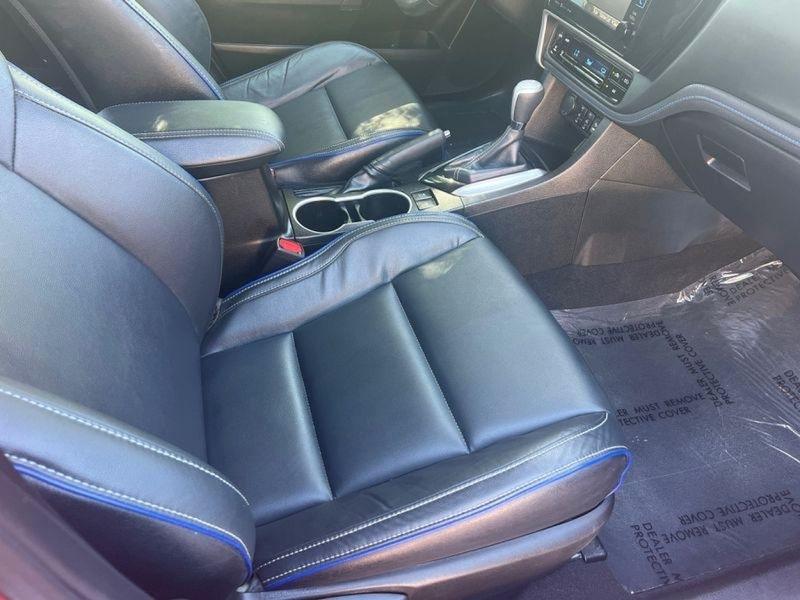 Toyota Corolla XLE CVT (Natl) 2019