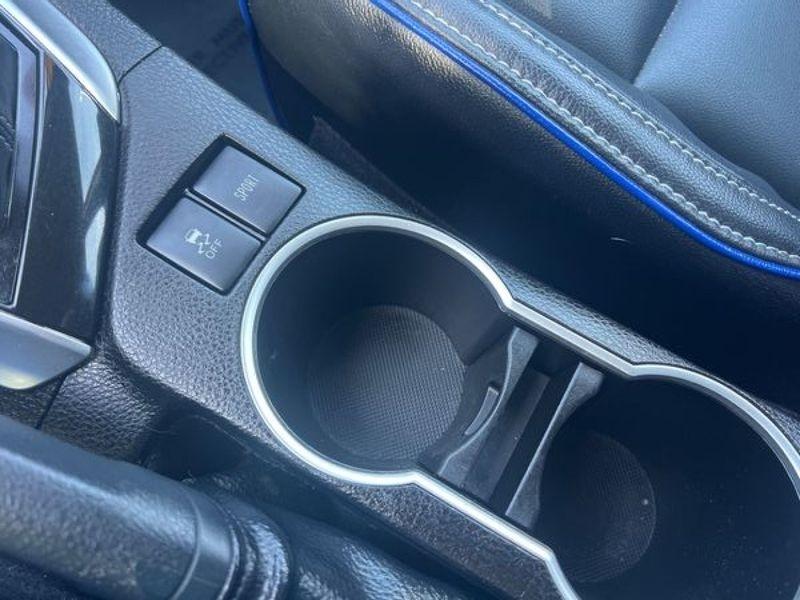 Toyota Corolla XLE CVT (Natl) 2019