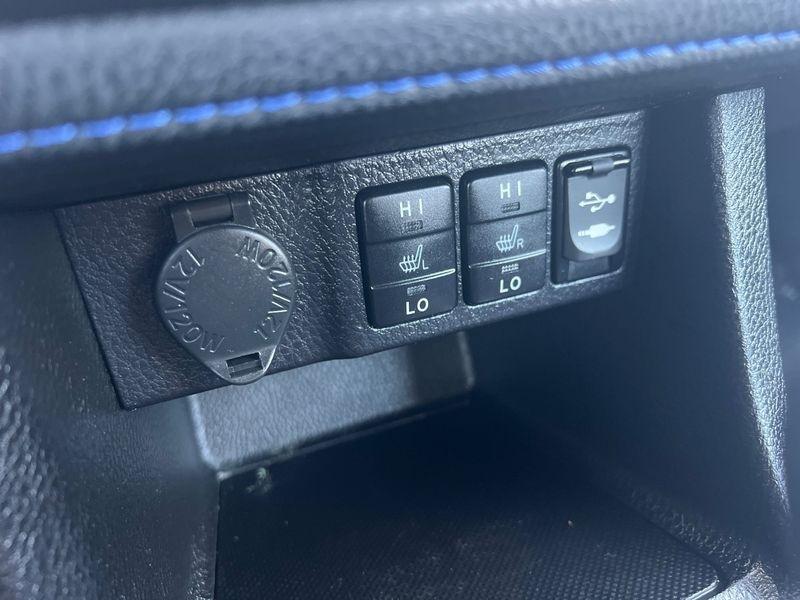 Toyota Corolla XLE CVT (Natl) 2019