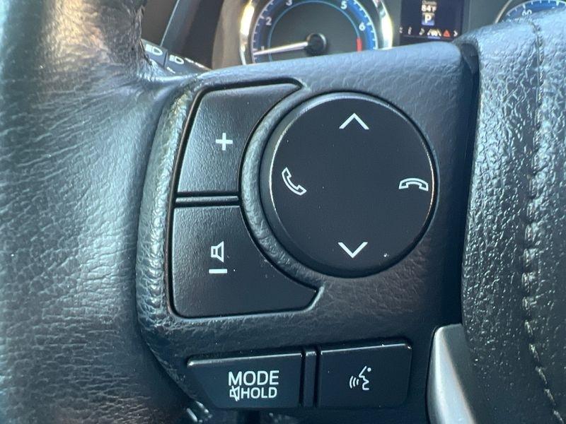 Toyota Corolla XLE CVT (Natl) 2019