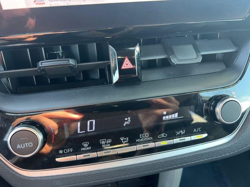 Toyota Corolla Cross LE 2WD (Natl) 2024