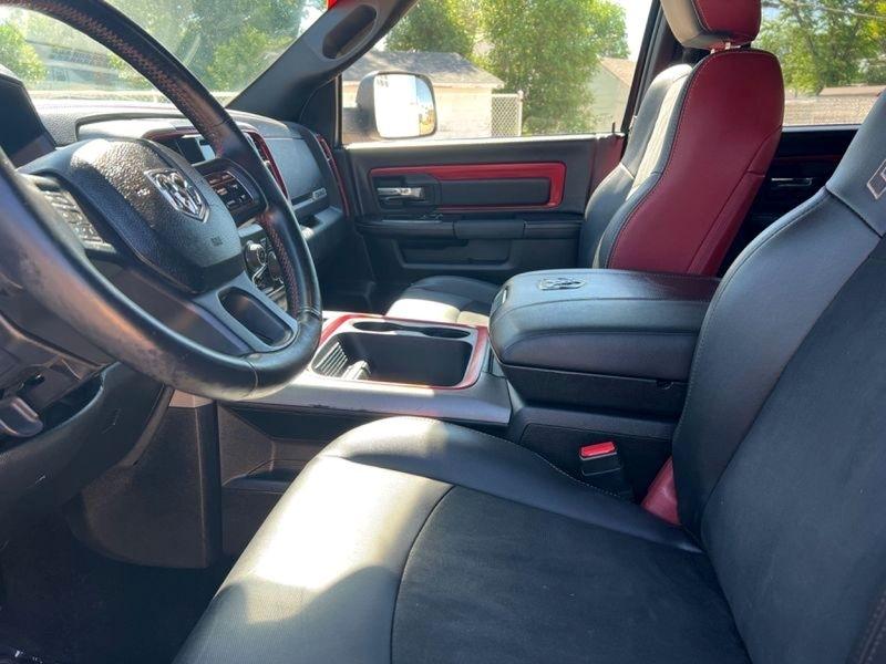 RAM 1500 4WD Crew Cab 140.5" Rebel 2016