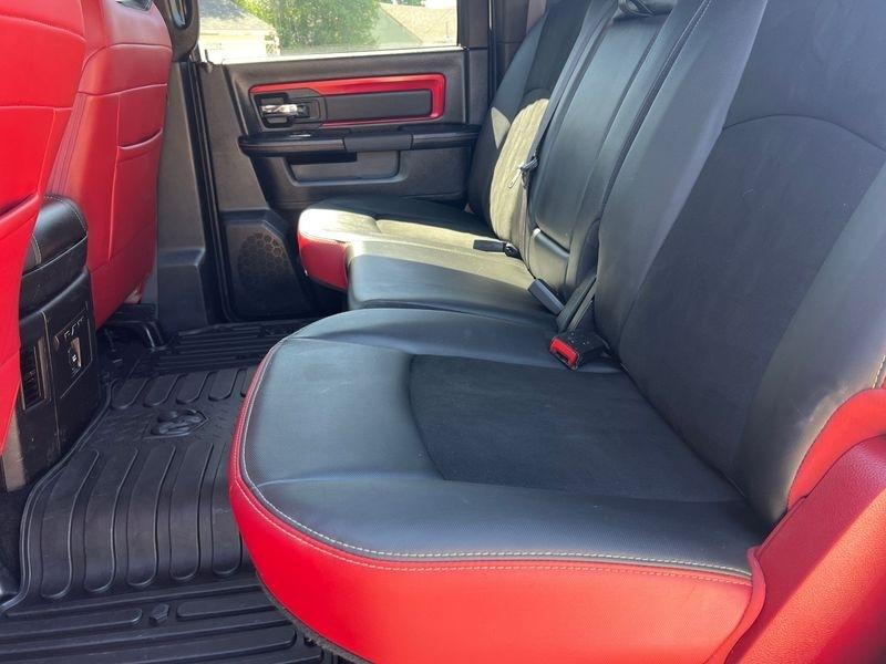 RAM 1500 4WD Crew Cab 140.5" Rebel 2016