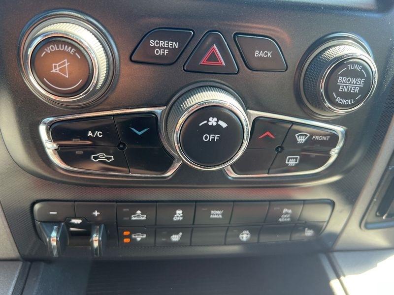 RAM 1500 4WD Crew Cab 140.5" Rebel 2016