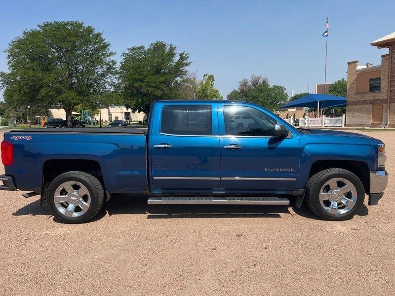 Chevrolet Silverado 1500 4WD Crew Cab 153.0" LTZ w/1LZ 2017