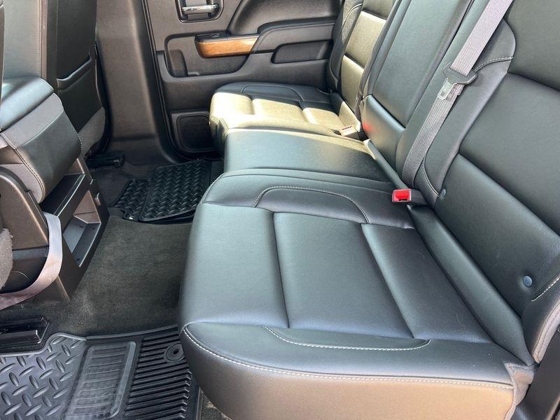 Chevrolet Silverado 1500 4WD Crew Cab 153.0" LTZ w/1LZ 2017