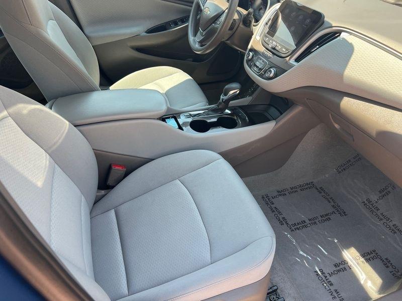 Chevrolet Malibu 4dr Sdn LS w/1FL 2024