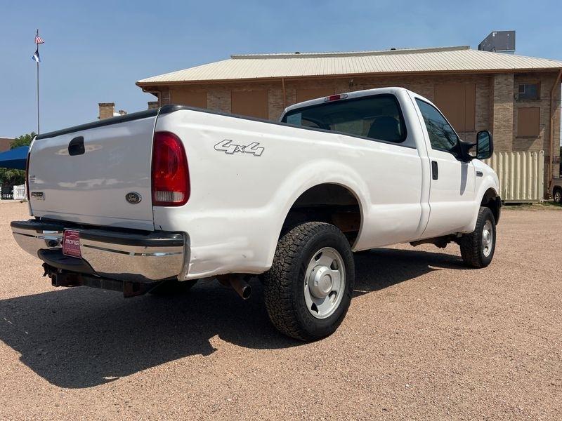 Ford Super Duty F-250 4WD Reg Cab 137" XLT 2007