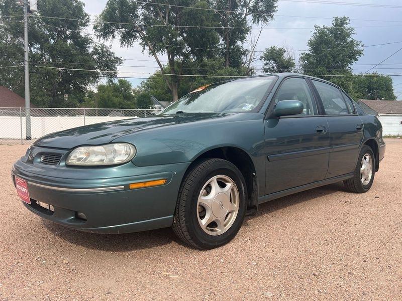 Oldsmobile Cutlass 4dr Sdn GLS 1998