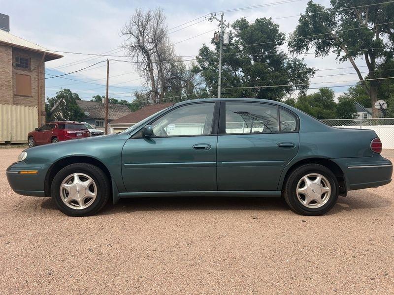 Oldsmobile Cutlass 4dr Sdn GLS 1998
