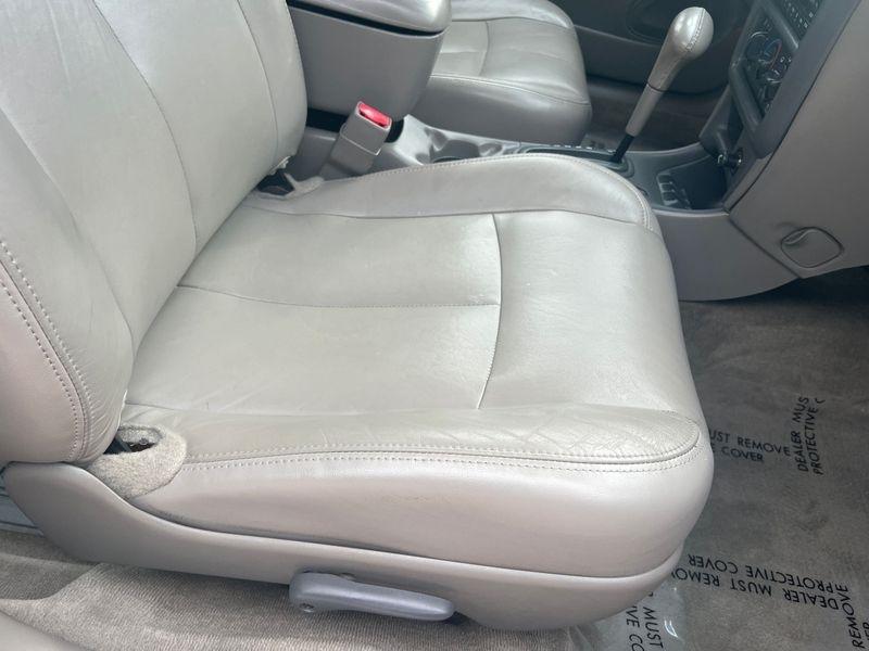 Oldsmobile Cutlass 4dr Sdn GLS 1998