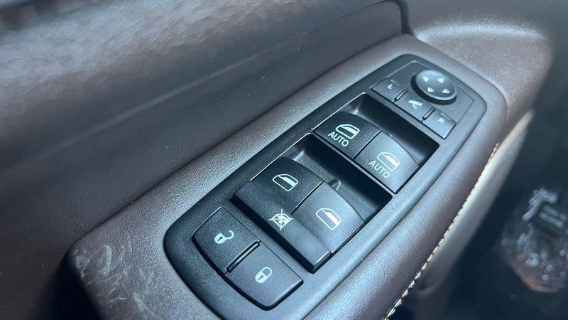 Jeep Grand Cherokee 4WD 4dr Summit 2014