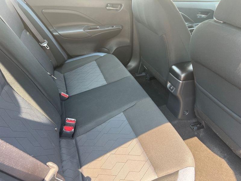 Nissan Versa SV CVT 2024