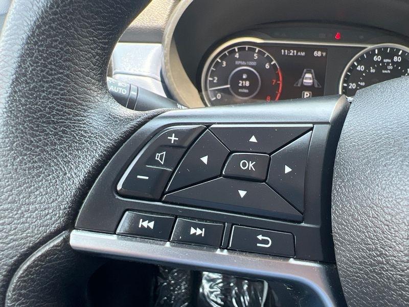 Nissan Versa SV CVT 2024