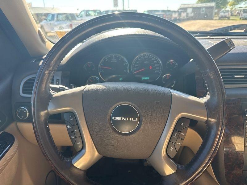 GMC Sierra 1500 AWD Crew Cab 143.5" Denali 2013