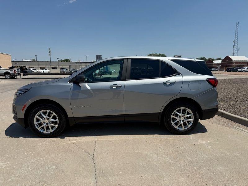 Chevrolet Equinox AWD 4dr LS w/1FL 2023