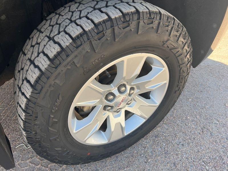 GMC Canyon 4WD Crew Cab 128.3" SLE 2018