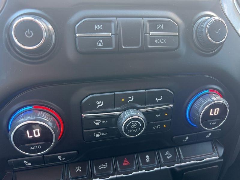 Chevrolet Silverado 1500 4WD Crew Cab 147" RST 2021