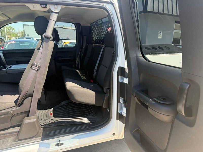 GMC Sierra 1500 4WD Ext Cab 143.5" SLE 2013