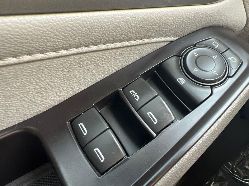 Chevrolet Traverse AWD 4dr LT Cloth w/2FL 2020