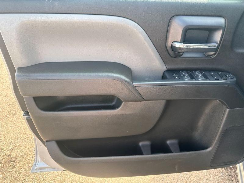 Chevrolet Silverado 1500 4WD Crew Cab 143.5" LS 2018
