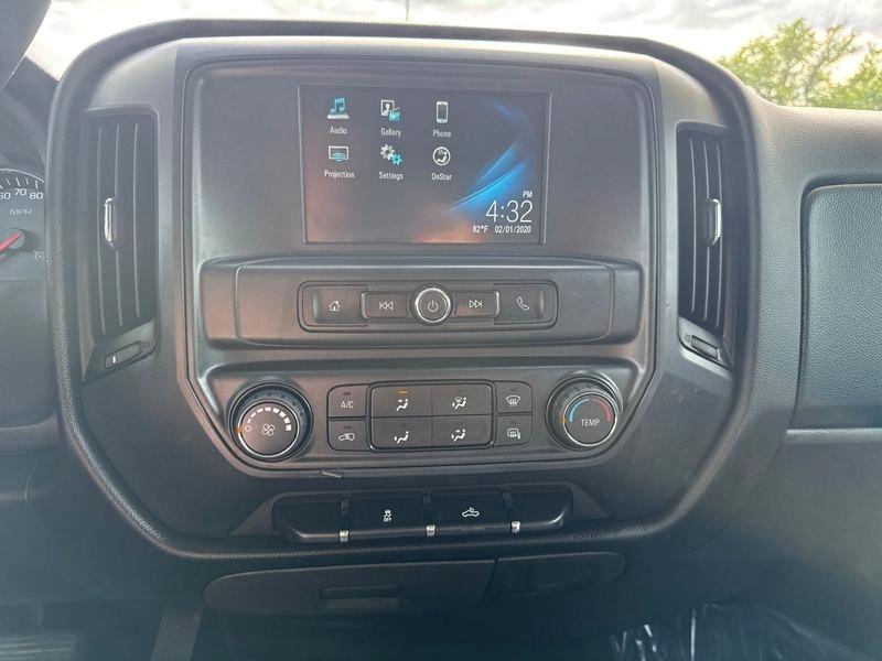 Chevrolet Silverado 1500 4WD Crew Cab 143.5" LS 2018