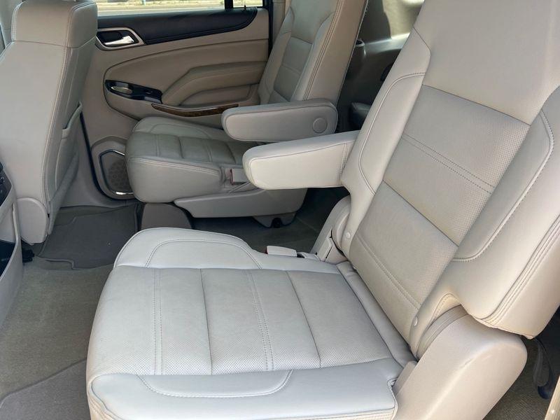GMC Yukon XL 4WD 4dr Denali 2017