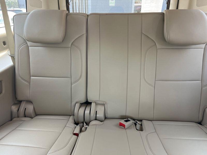GMC Yukon XL 4WD 4dr Denali 2017