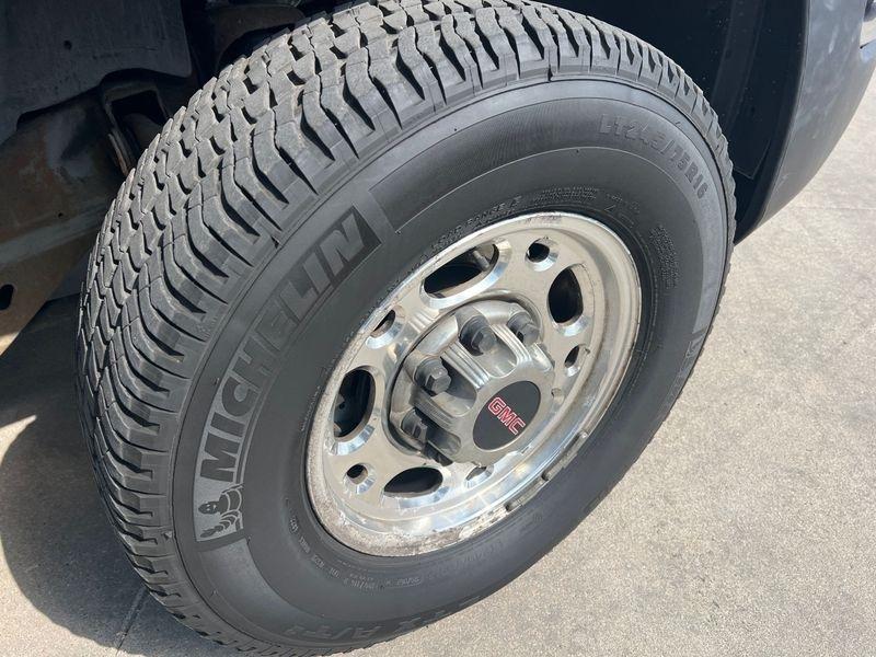 GMC Sierra 2500HD Ext Cab 157.5" WB 4WD SLE1 2006