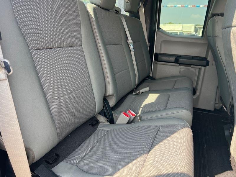 Ford Super Duty F-350 SRW Lariat 4WD SuperCab 168" WB 60" CA 2017
