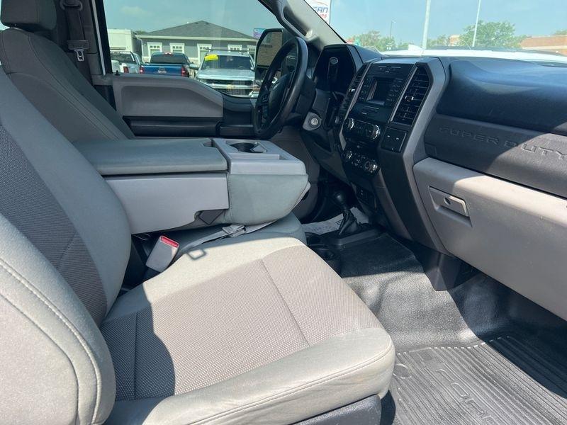 Ford Super Duty F-350 SRW Lariat 4WD SuperCab 168" WB 60" CA 2017